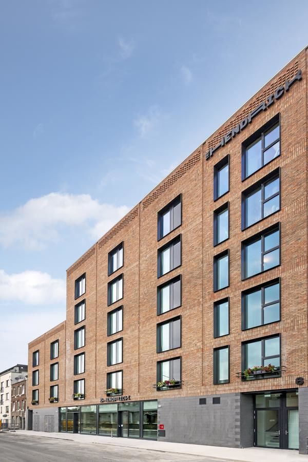 Отель The Hendrick Smithfield Дублин-14